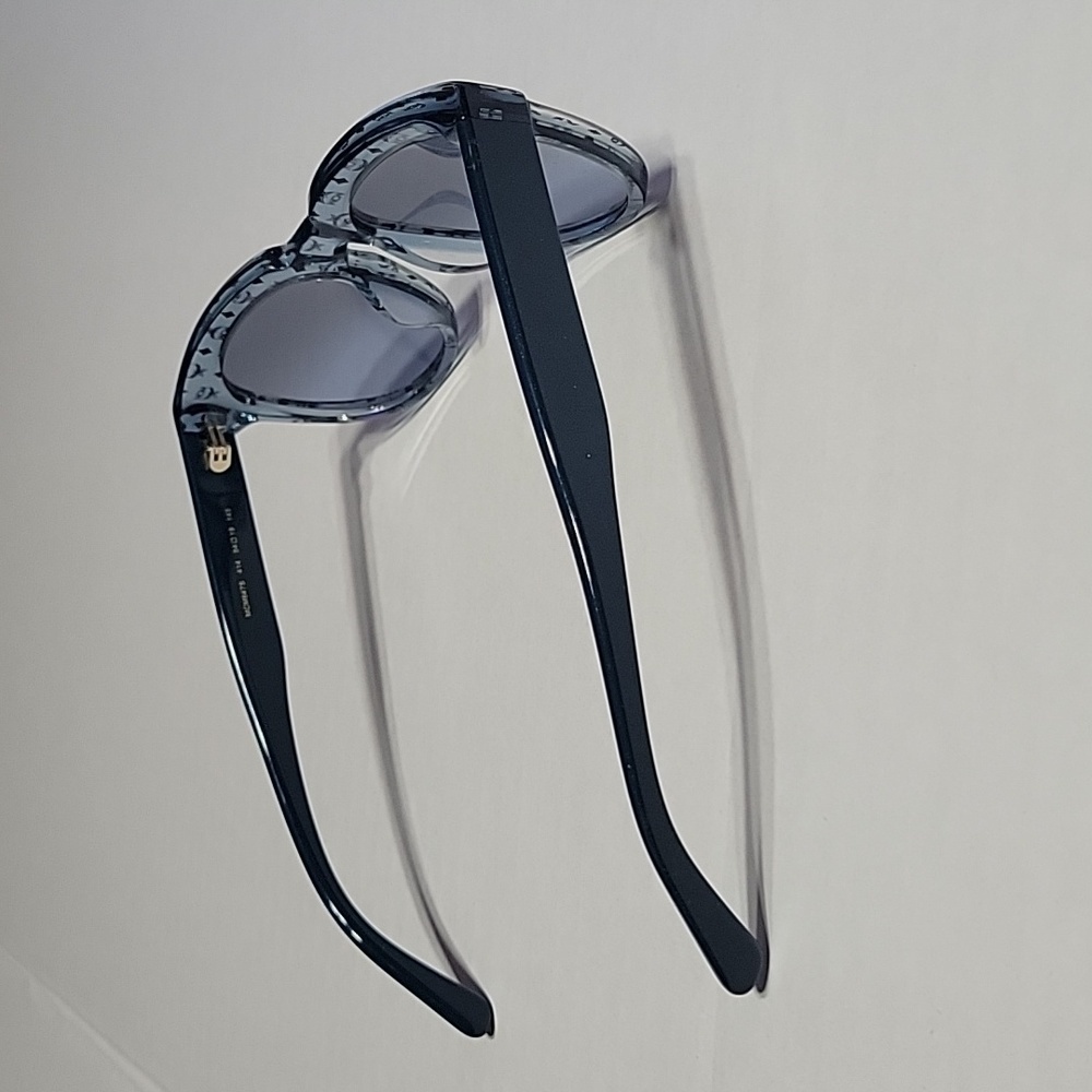 MCM! Blue Transparent Clear Monogram Visetos Wayfarer Sunglasses - Picture 6 of 9